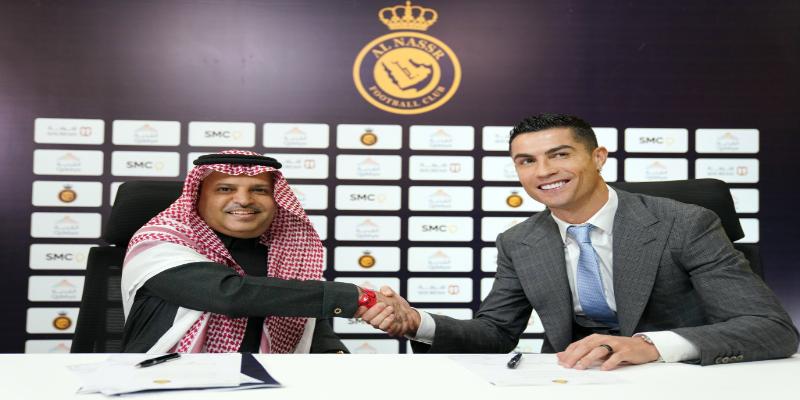Thông tin chính thức về bản hợp đồng của cầu thủ Ronaldo